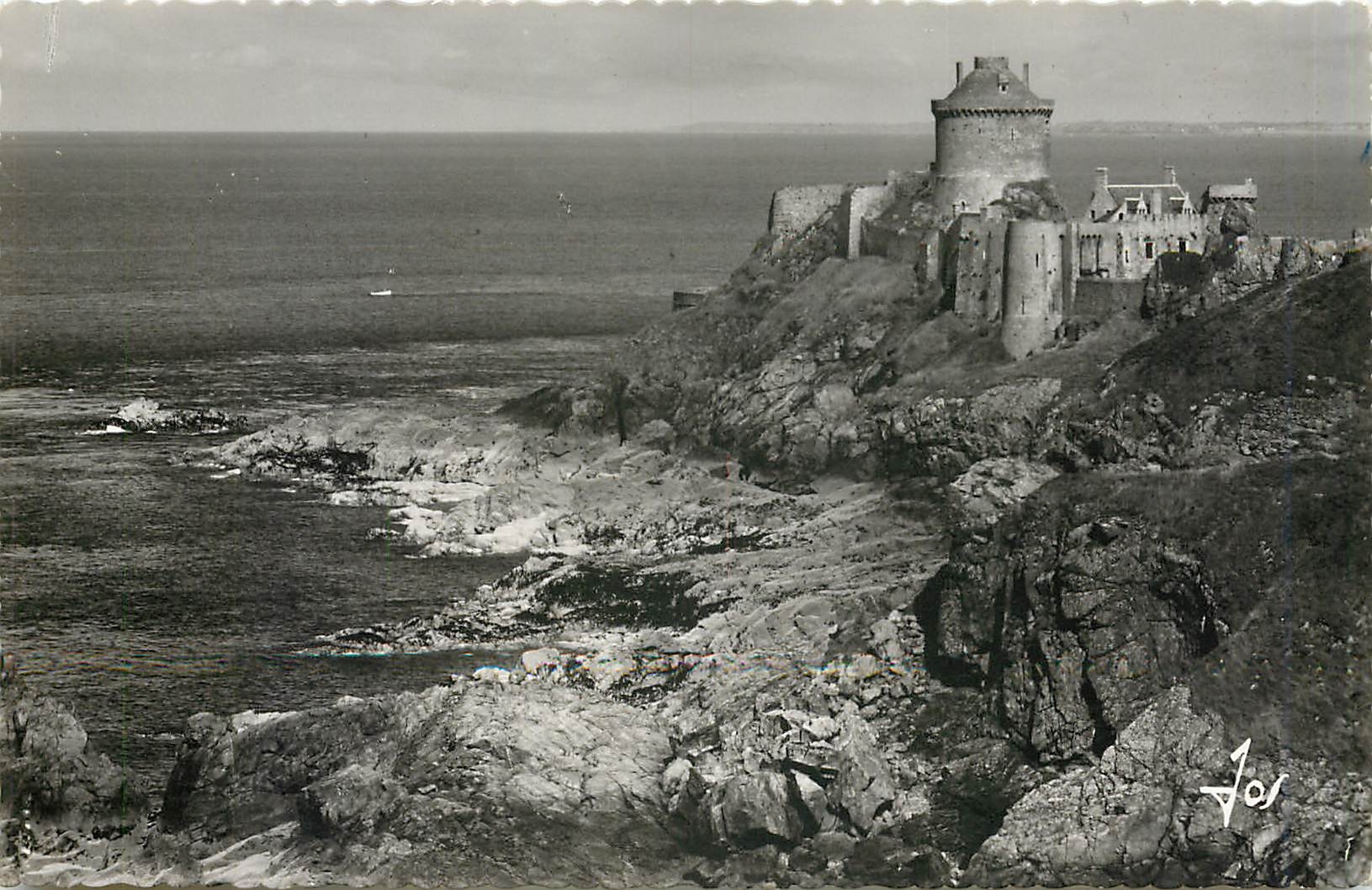 Fort La Latte — Château féodal du XIVe siècle dominant la mer — Éditions d'Art Jos