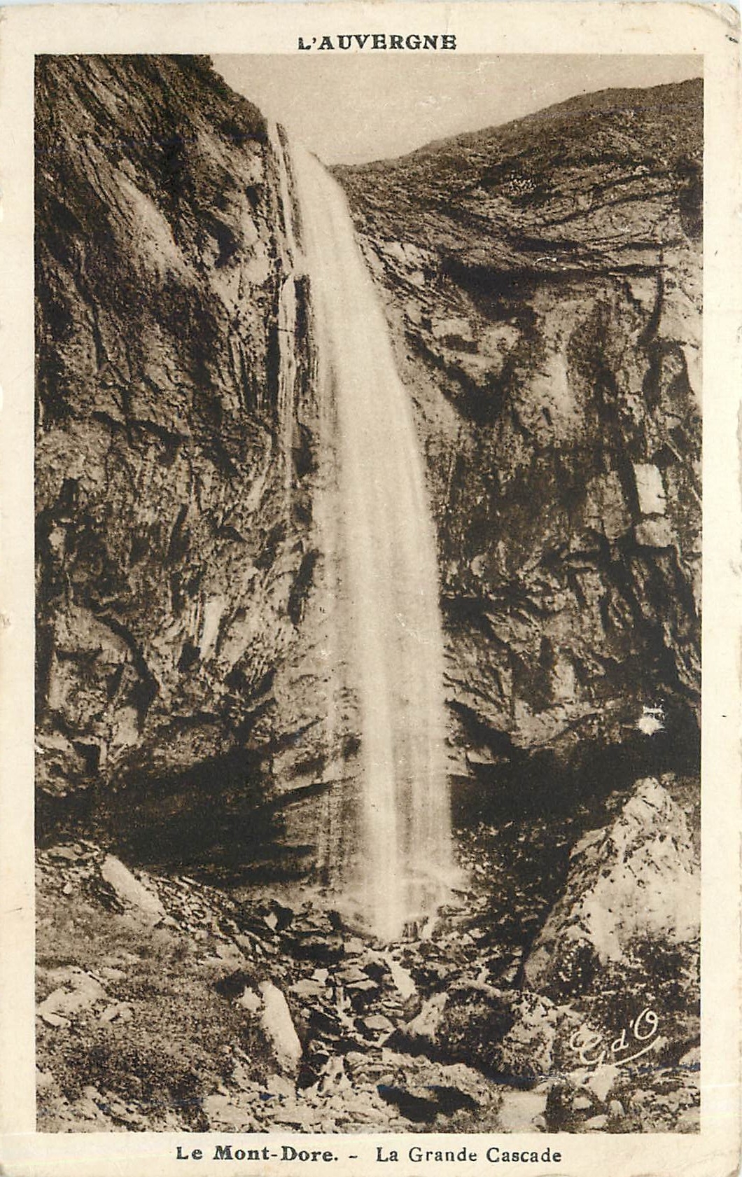 CPA L'Auvergne Le Mont Dore La Grande Cascade 