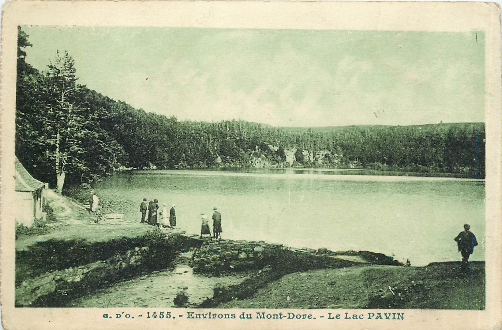 CPA Environs du Mont Dore Le Lac Pavin 