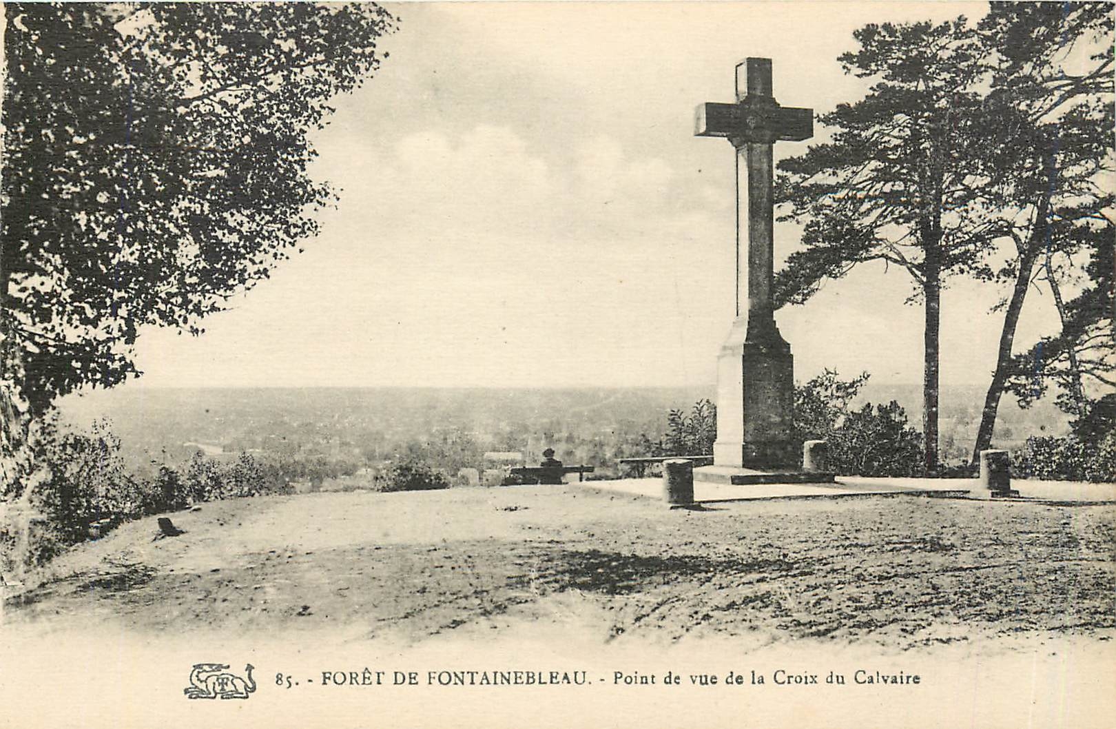 Forêt de Fontainebleau — Point de vue de la Croix du Calvaire — éditeur CPAPHIL, n° 85