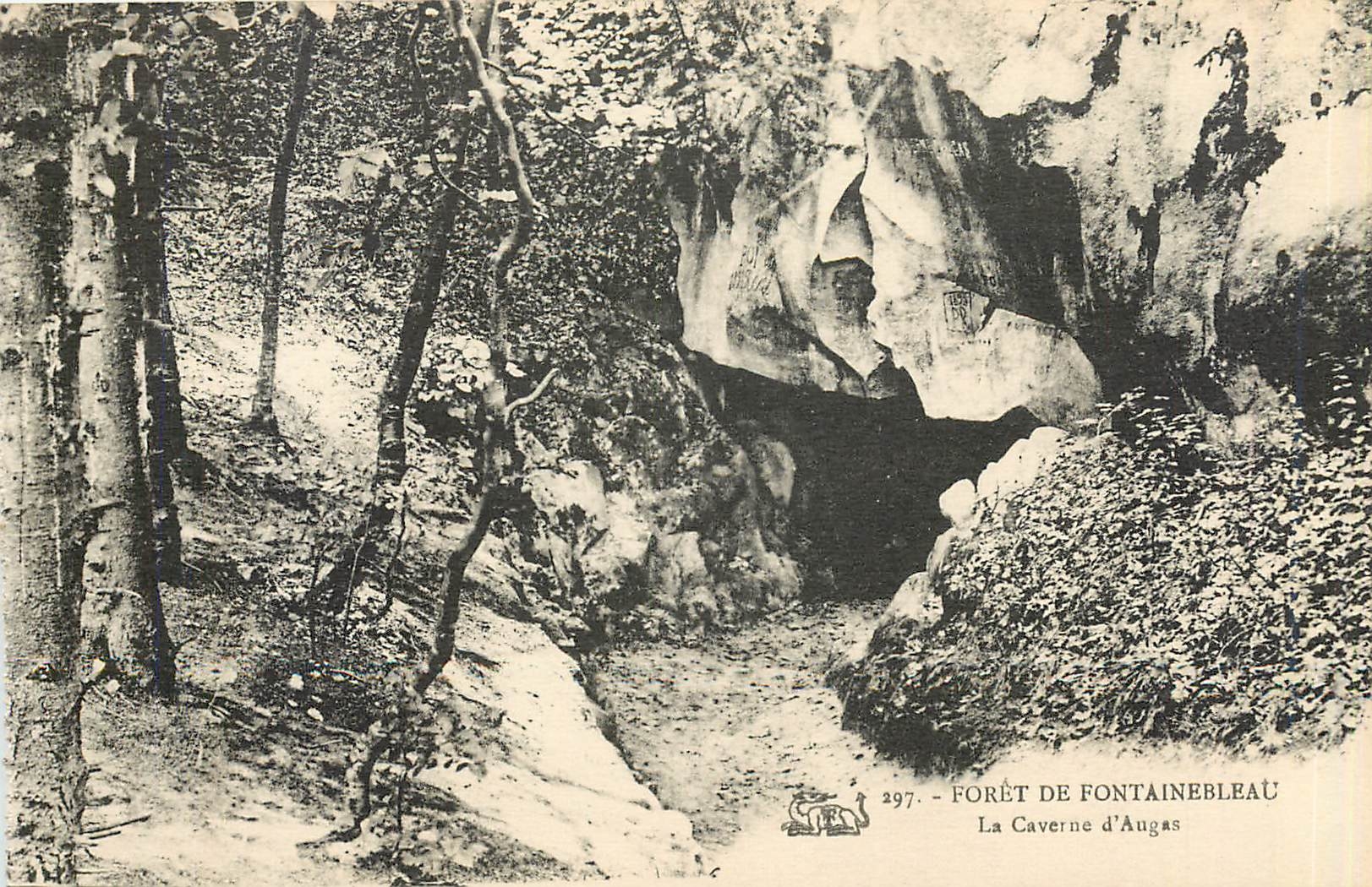 La Caverne d'Augas — Forêt de Fontainebleau — Éditeur CPAPHIL, n° 297