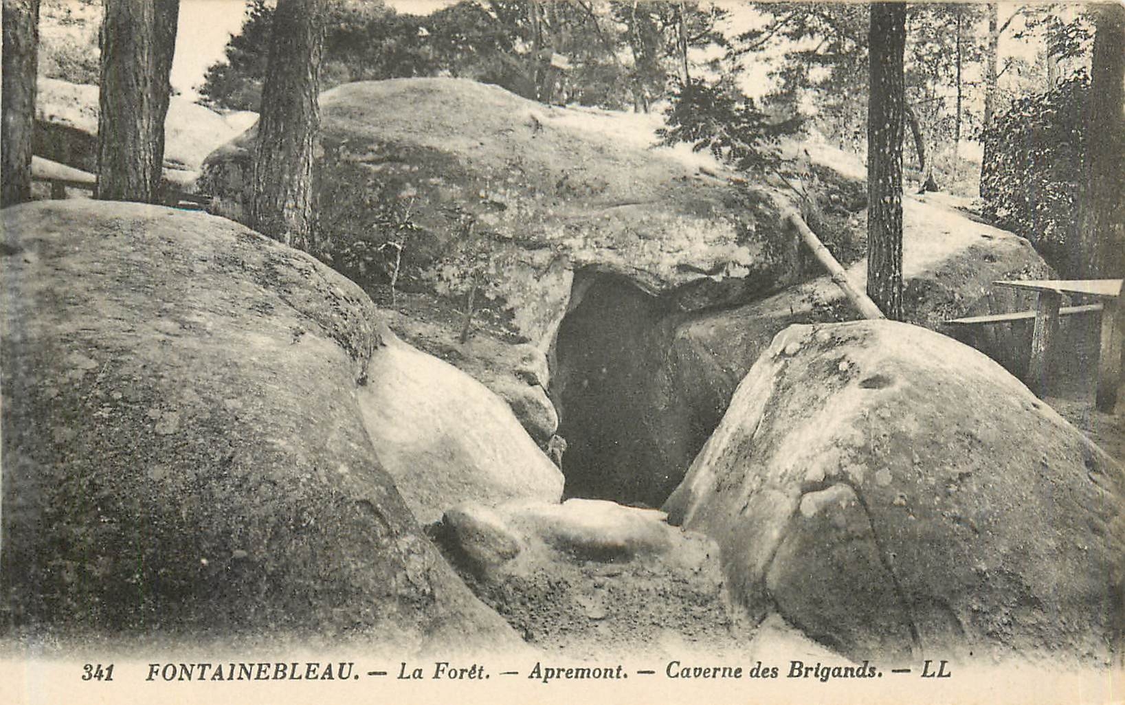 Fontainebleau — La Forêt — Apremont — Caverne des Brigands — LL