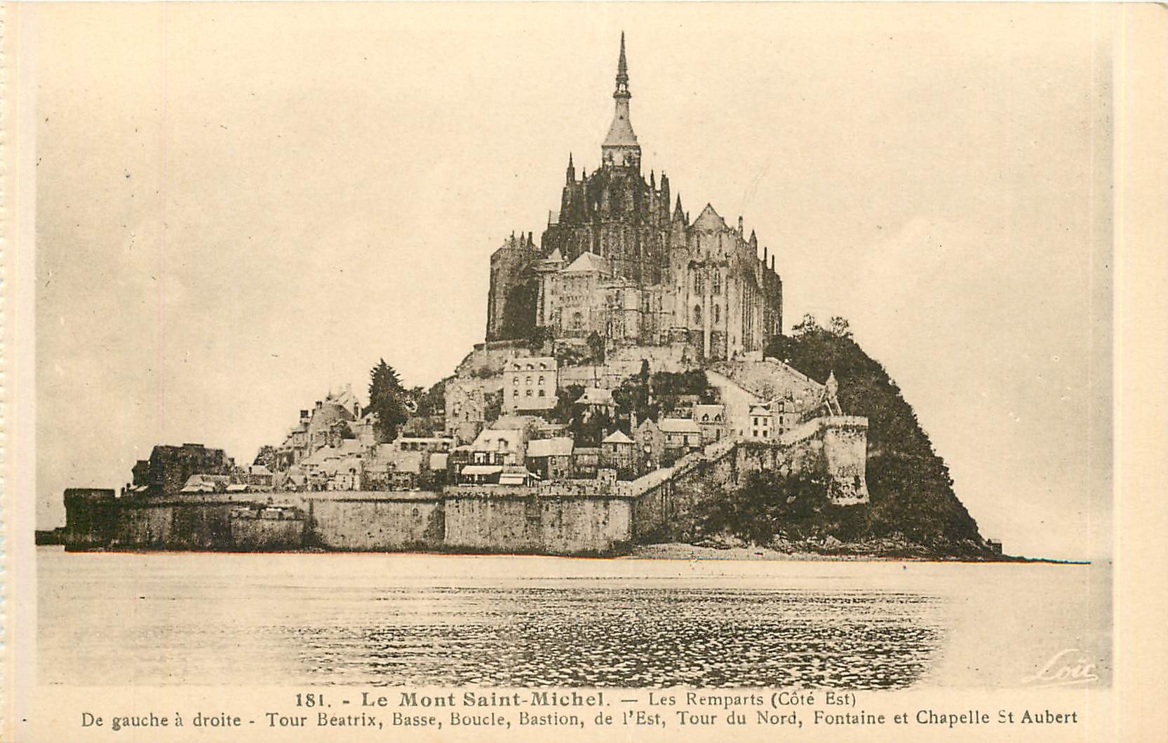 CPA Le Mont Saint Michel Les Remparts Cote Est 