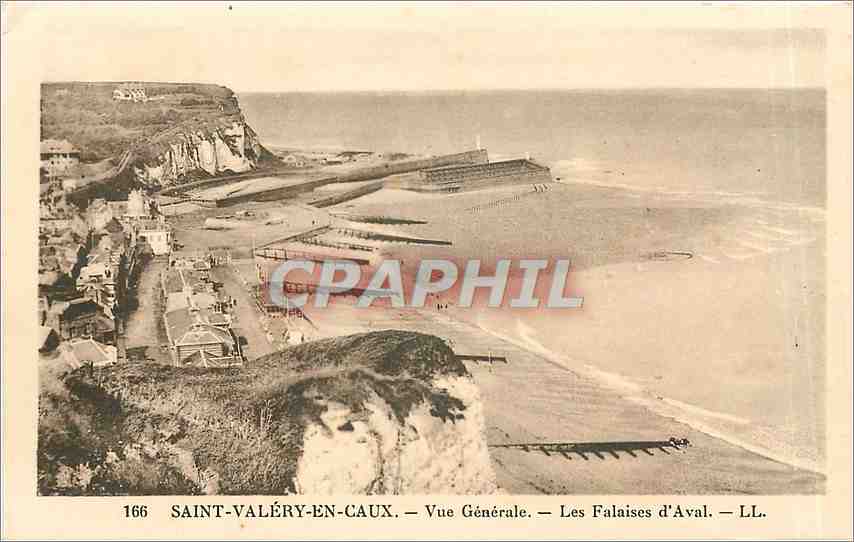 CPA Saint Valery en Caux Vue Generale Les Falaises d'Aval 