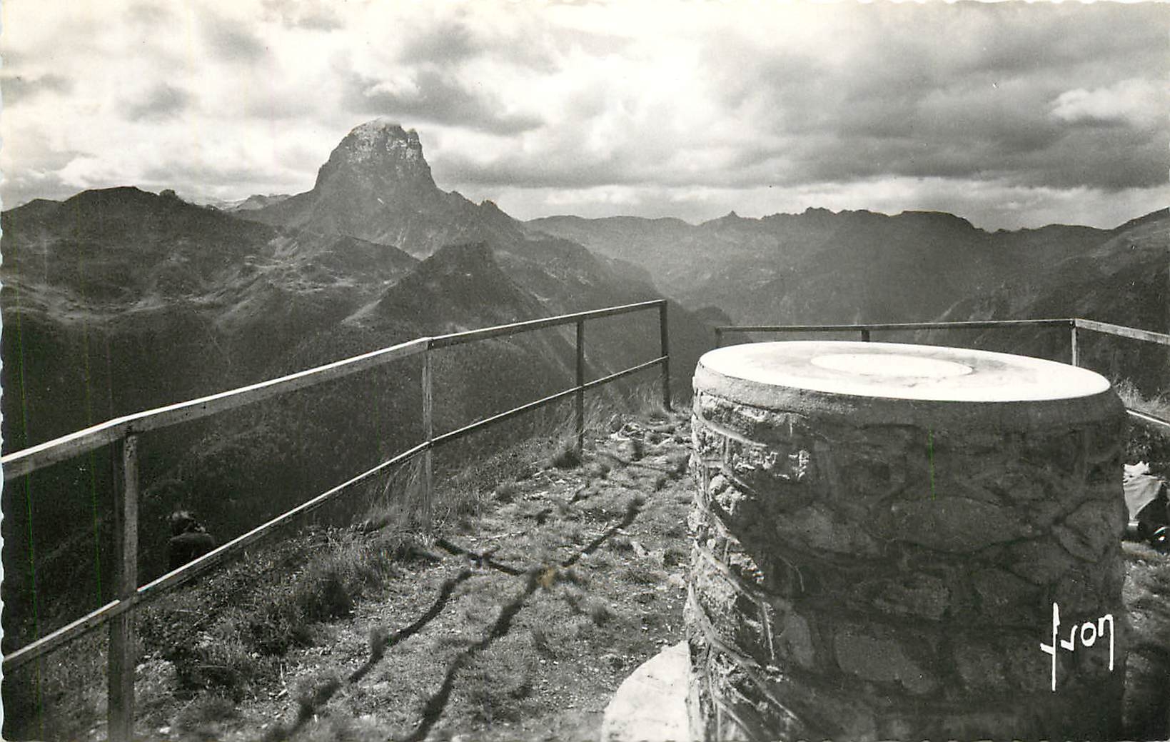 CPM L'Artouste BP Table d'Orientation du pic de la Sagette et le pic du Midi d'Ossau 