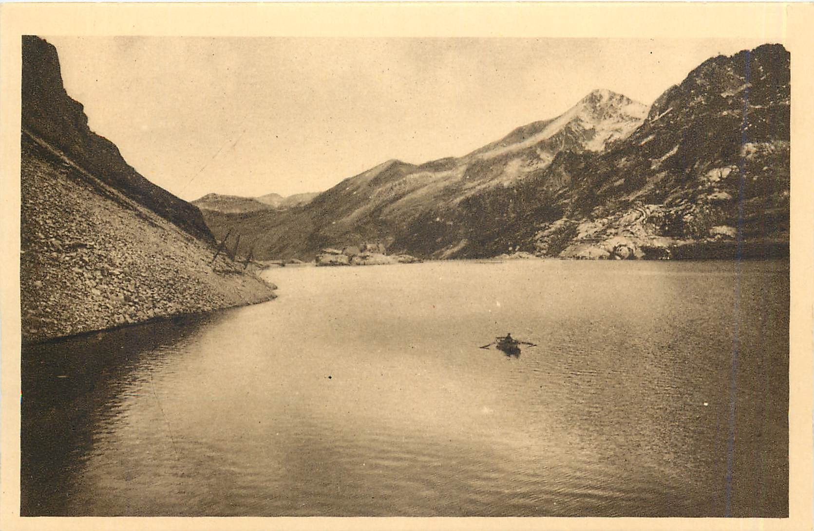 CPA Lac d'Artouste Barrage et Maison de Garde 