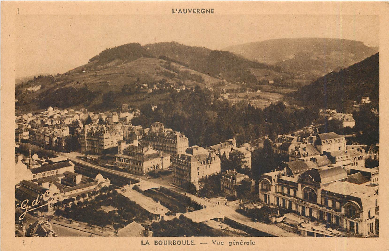 CPA L'Auvergne La Bourboule Vue generale 