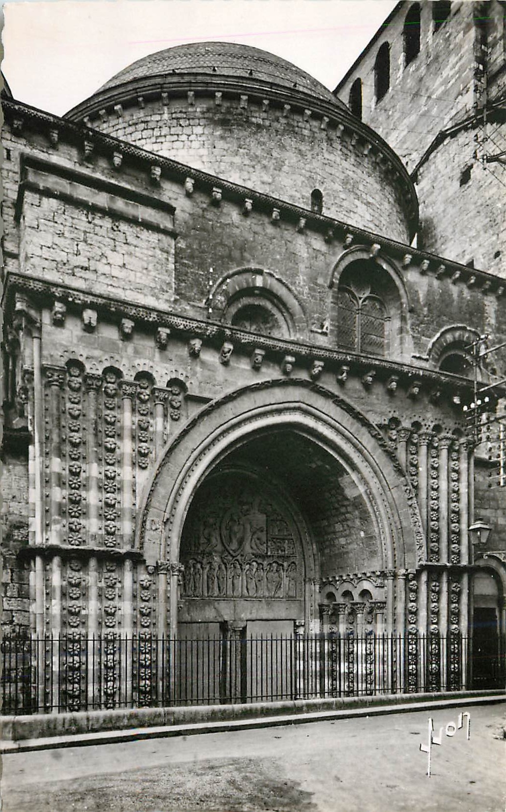 Cahors (Lot) - Die Kathedrale, Nordportal (11. Jh.) — Éditions d'Art Française, Paris