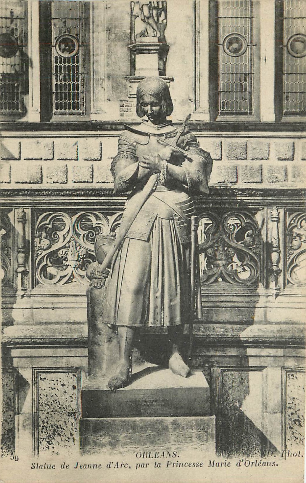 Statue de Jeanne d'Arc à Orléans — par la Princesse Marie d'Orléans — éditée par VD. Phot.