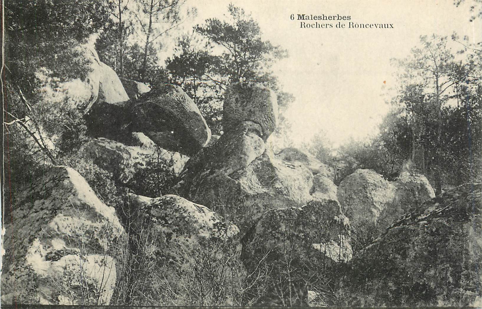 CPA Malesherbes Rochers de Roncevaux 