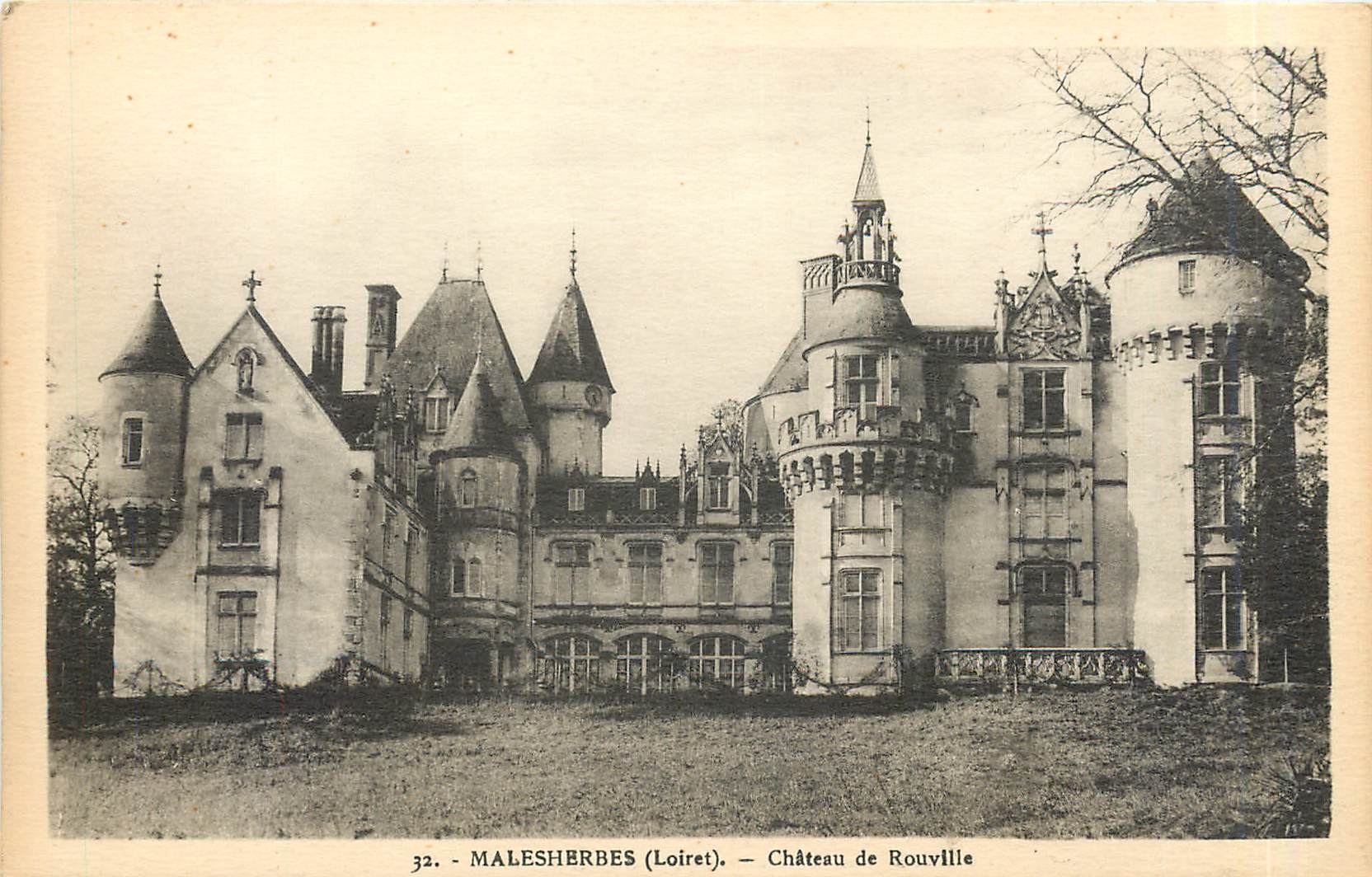 CPA Malesherbes Loiret Chateau de Rouville 