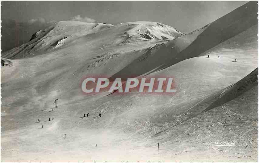 CPM Mont Dore Les Bains Les Champs de neige au Sancy A l'Arriere de neige au Sancy 