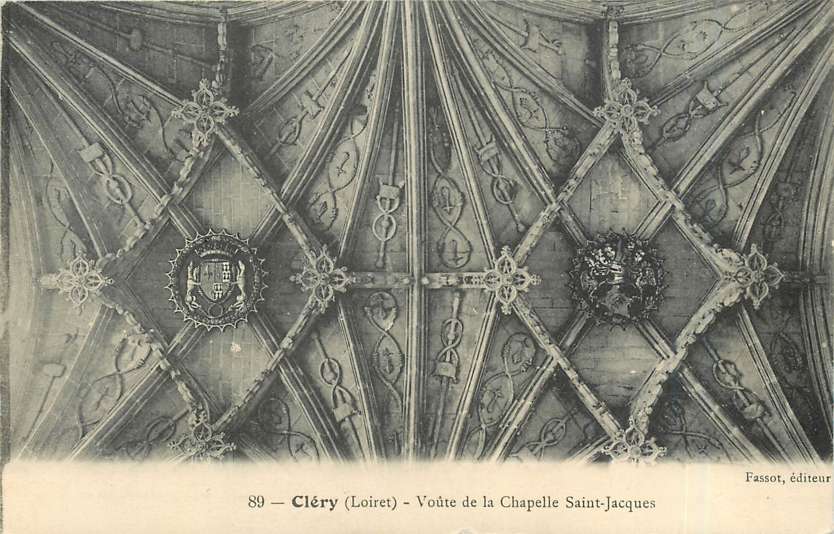 CPA Clery Loiret Voute de la Chapelle Saint Jacques 