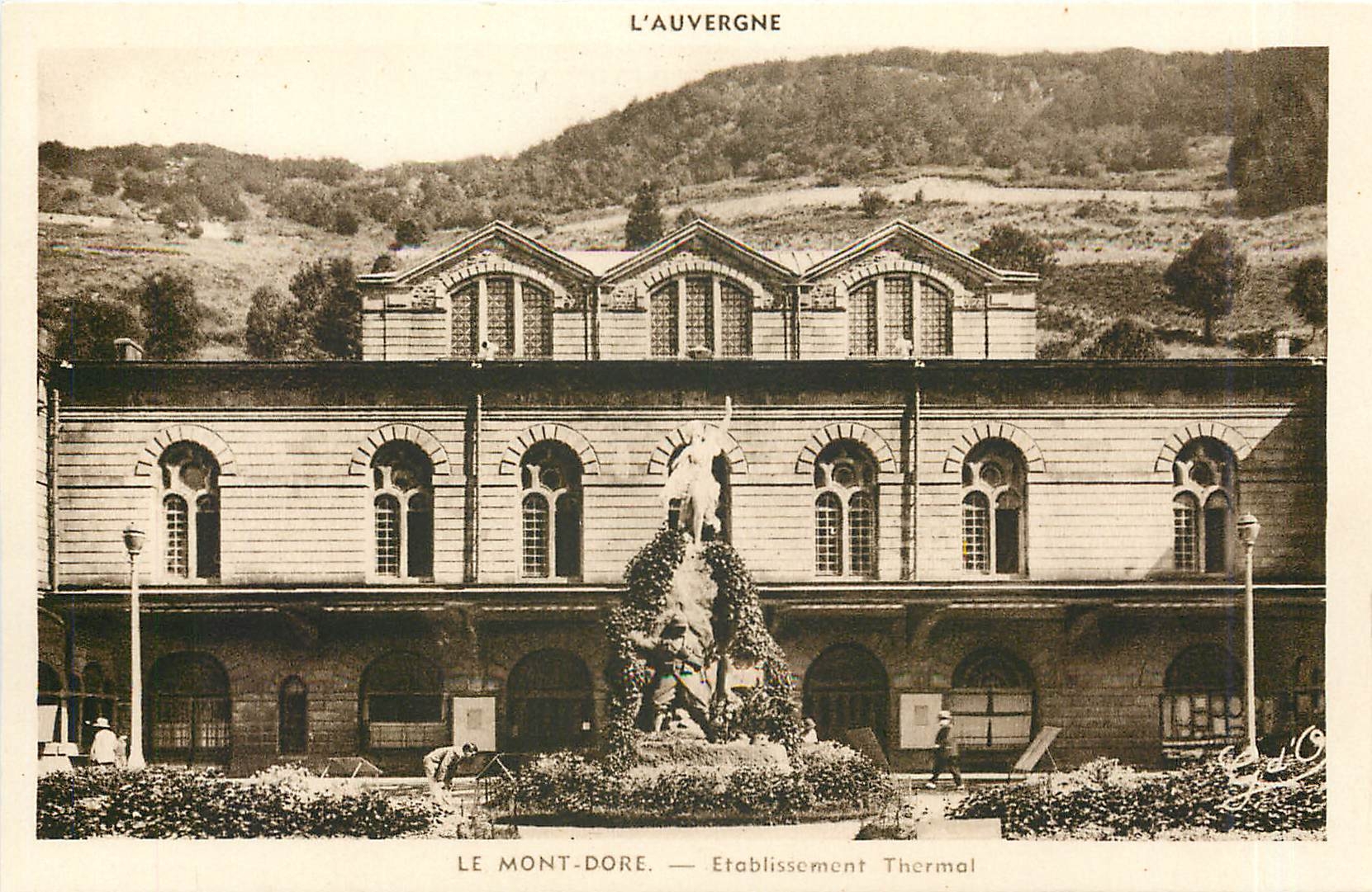 CPA L'Auvergne Le Mont Dore Etablissement Thermal 