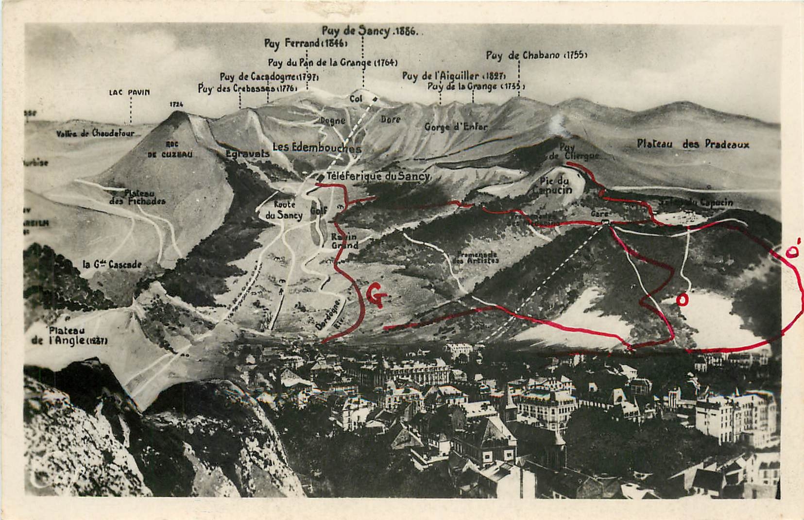 CPA Le Mont Dore Vue Panoramique du Mont Dore 