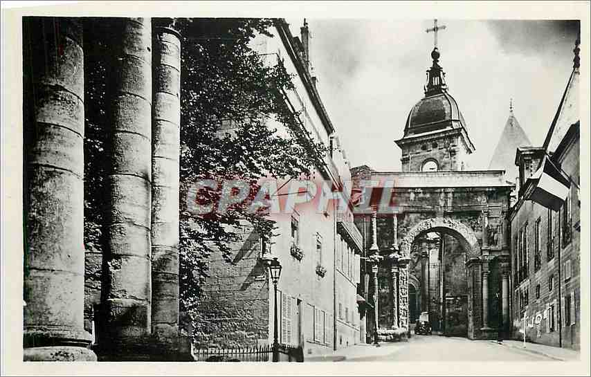 CPA Besancon Doubs Vestiges du Theatre romain porte noire et cathedrale St Jean 