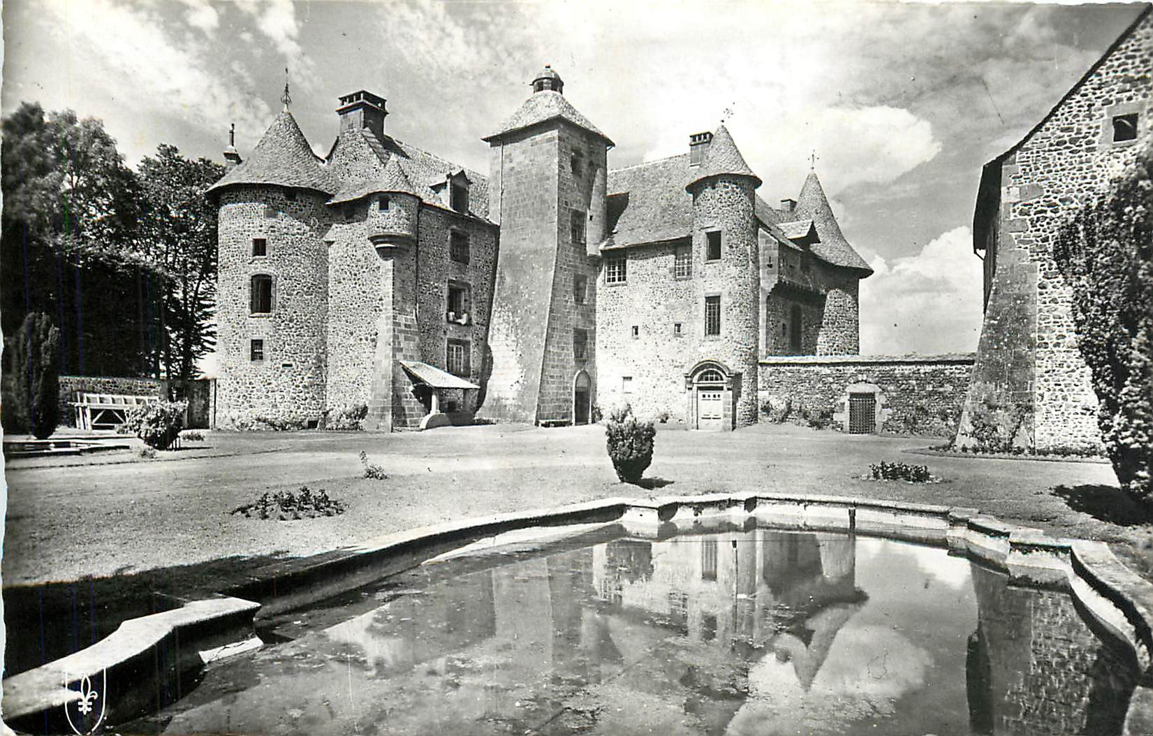 Le Château de Cordes (XIIe-XIIIe s.) — L'Auvergne pittoresque — Édit. du LYS