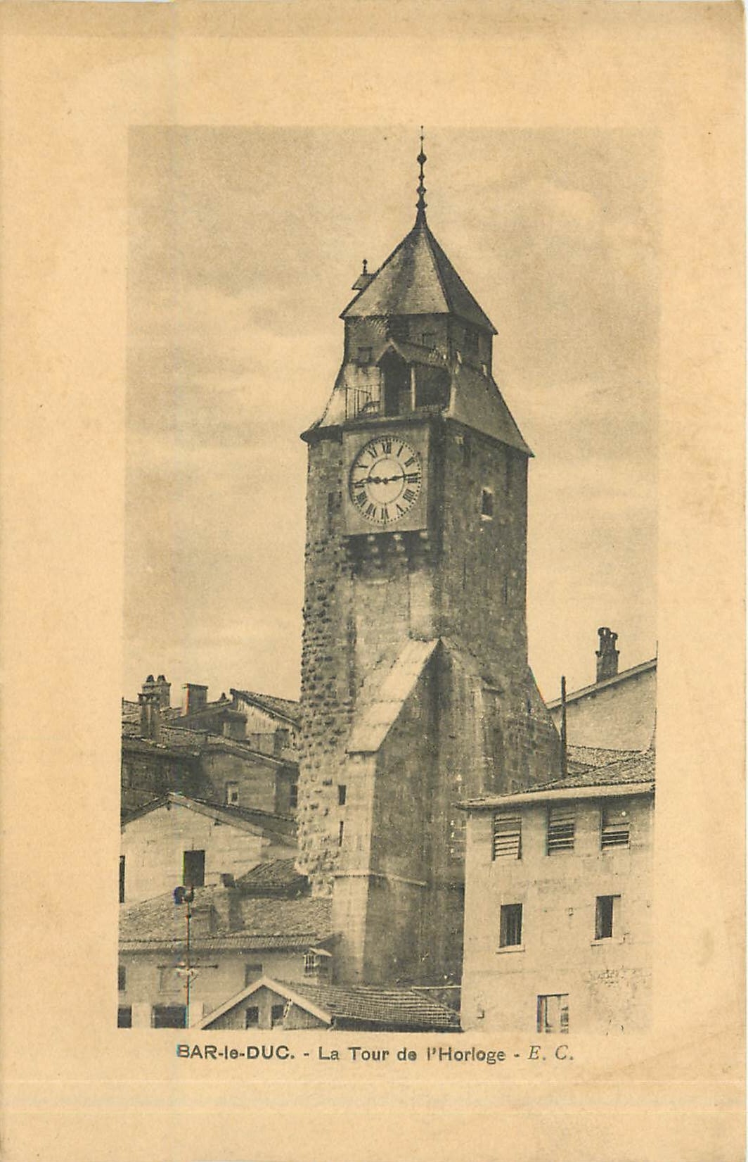 CPA Bar le Duc La Tour de l'Horloge 