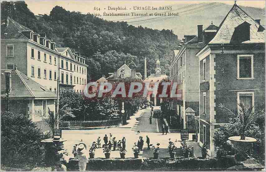 CPA Dauphine Uriage les Bains Casino Etablissement Thermal et Grand Hotel 