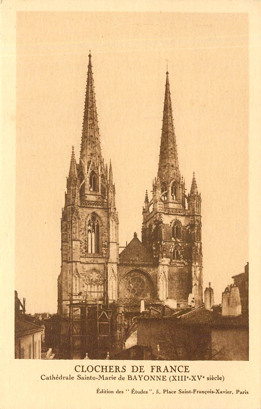 CPA Clochers de France Cathedrale Sainte Marie de Bayonne 