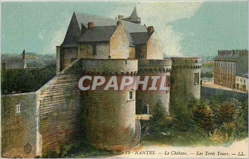 CPA Nantes Le Chateau Les Trois Tours 