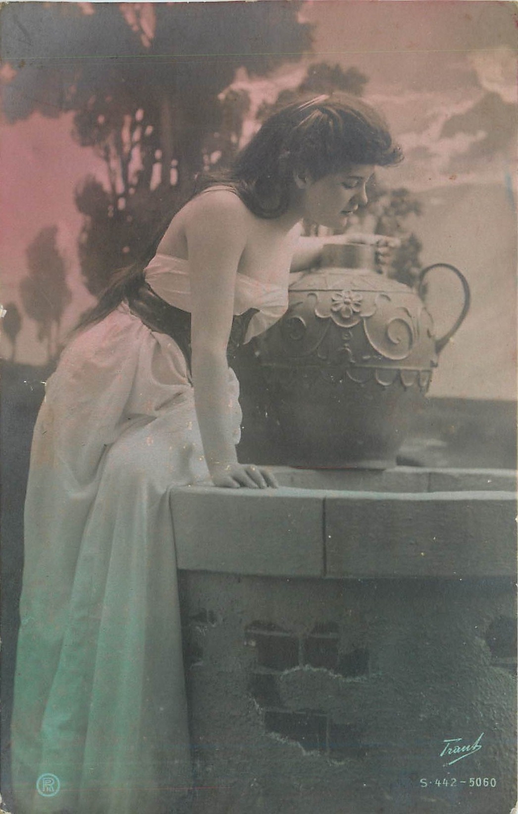 Femme à la fontaine — scène de jardin — Tranb, S. 442-5060 - Recto
