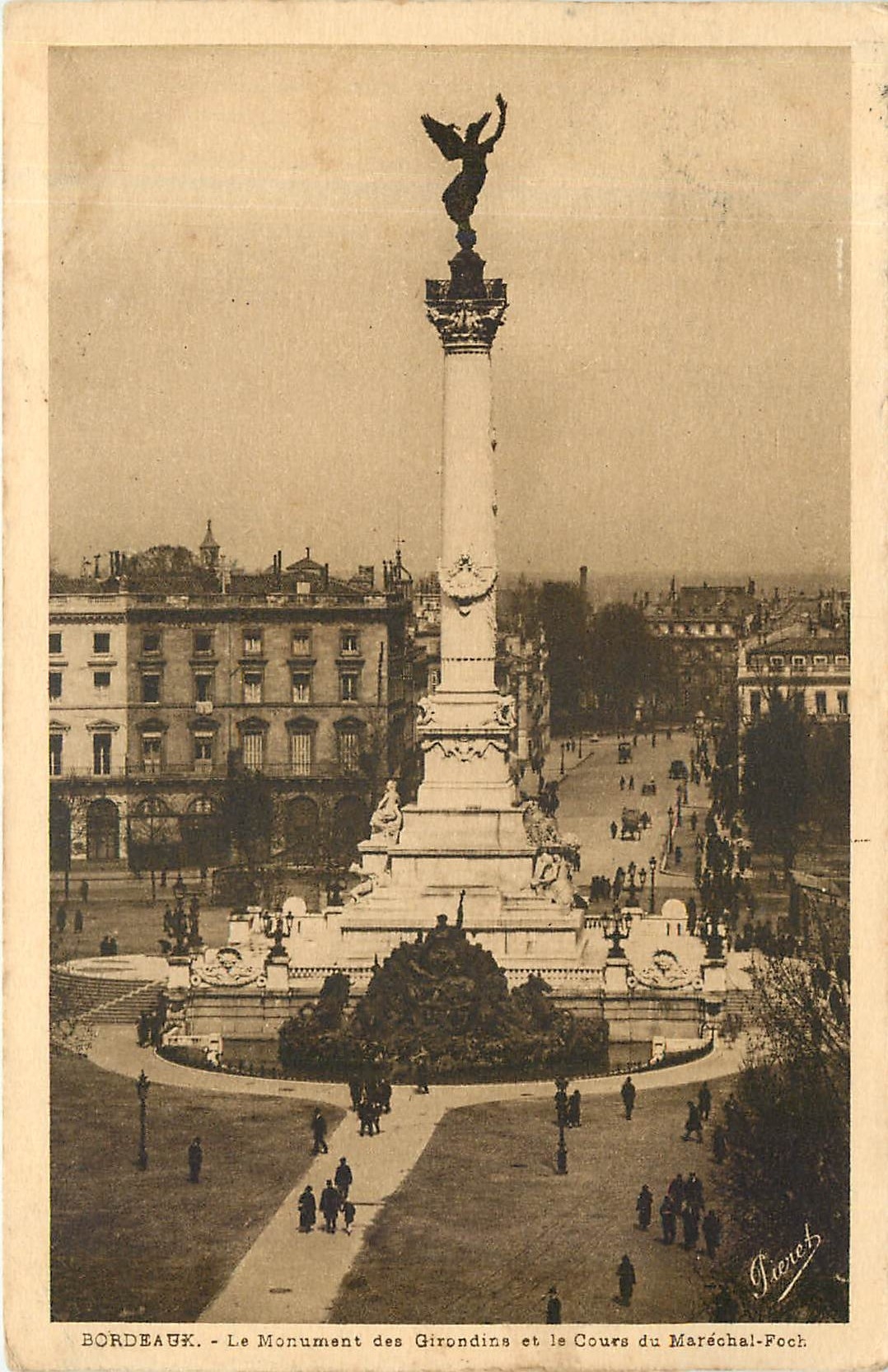 Bordeaux - Le Monument des Girondins et le Cours du Maréchal-Foch — Éditions Artistiques, Bordeaux
