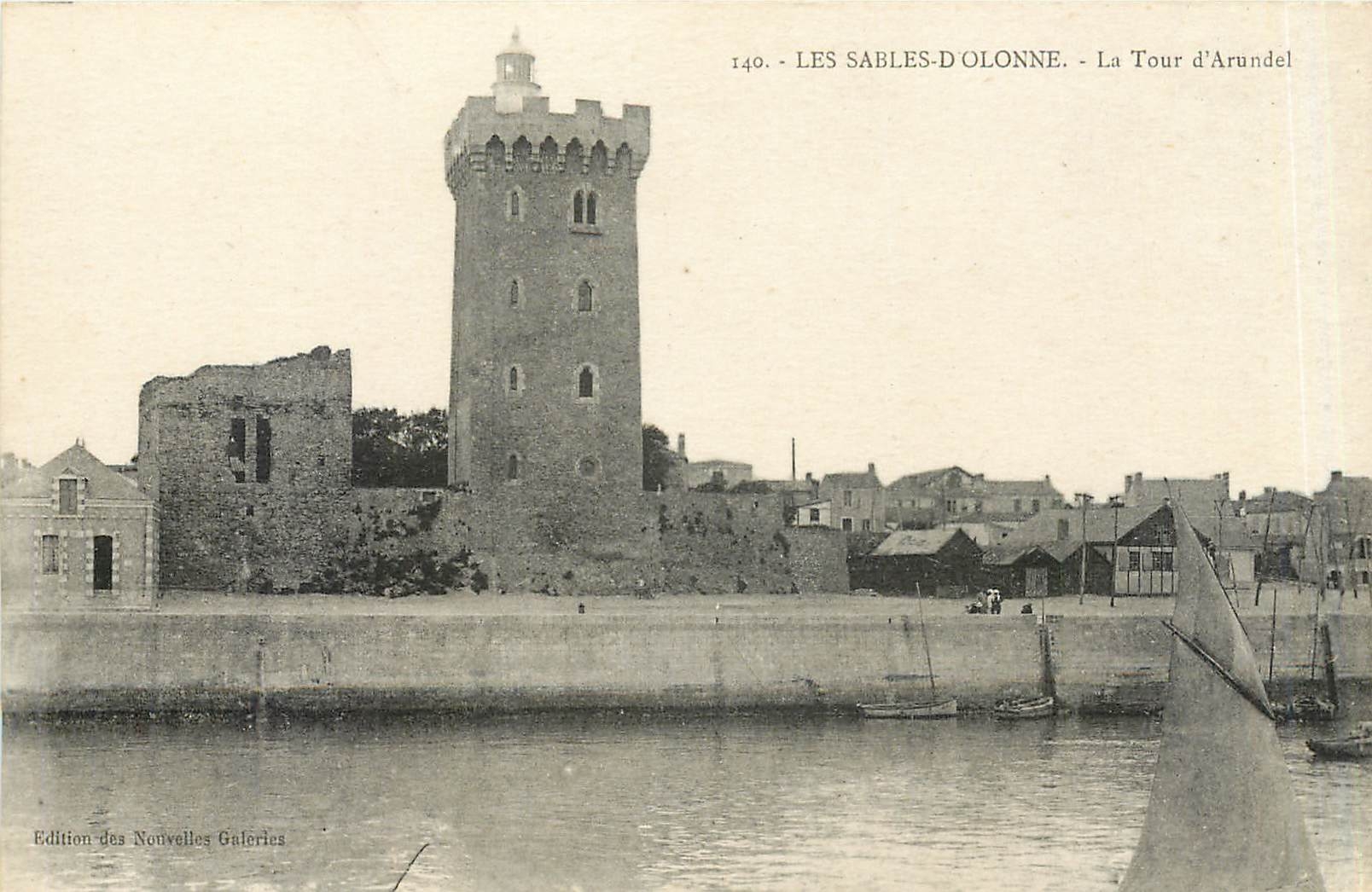 CPA Les Sables d'Olonne la tour d'Arundel 
