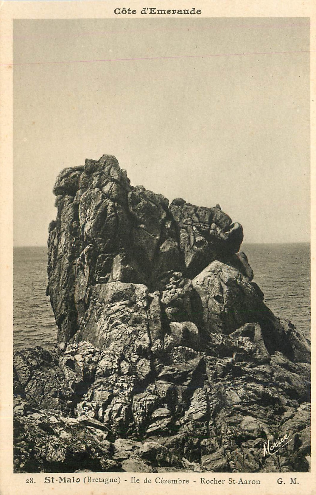 Rocher St-Aaron — Côte d'Émeraude — G. M.