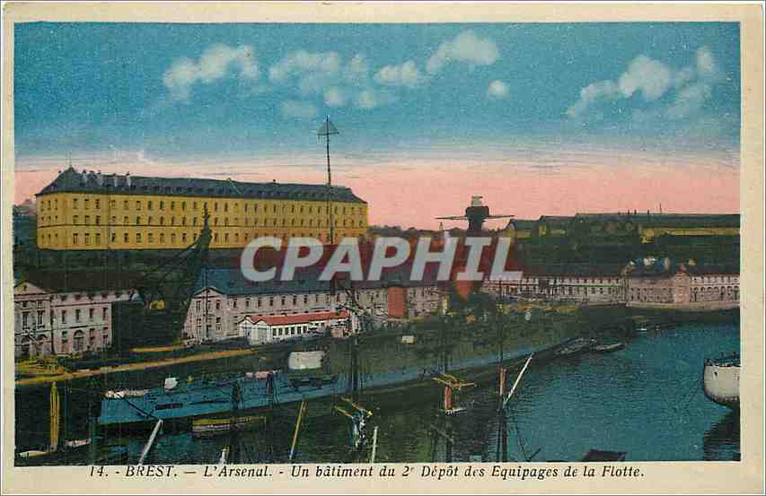 CPA Brest l'Arsenal un batiment du 2 depot des Equipages de la Flotte Bateau