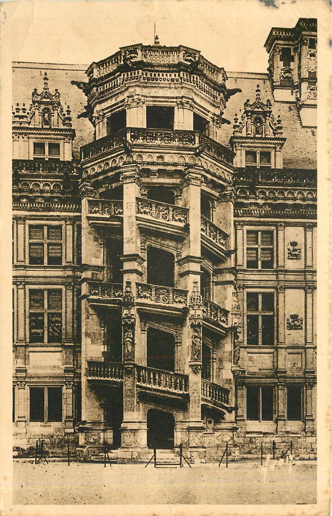 Blois (Loir-et-Cher) — Le Château - Escalier François Ier — Éditions d'Art 'WON', Paris