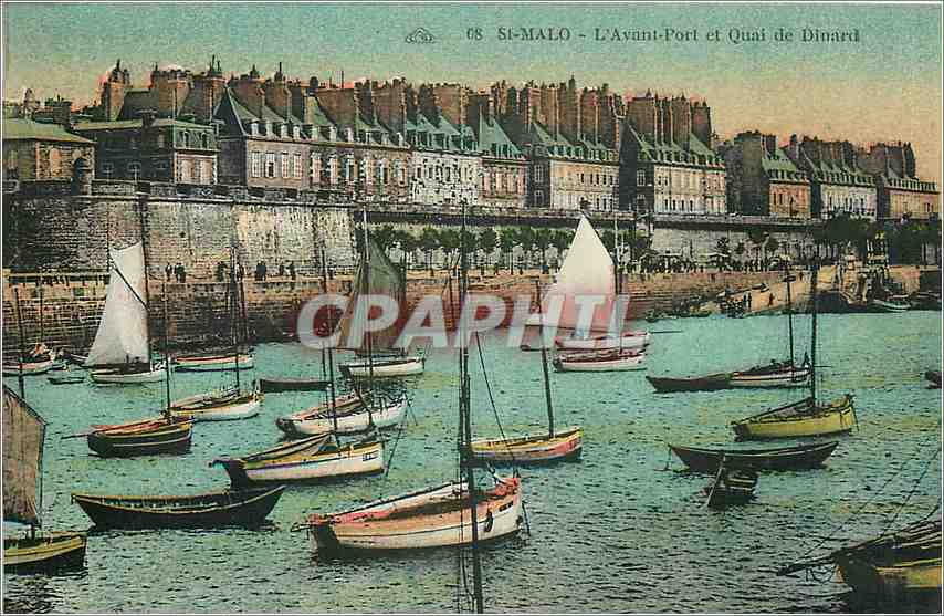 St-Malo - L'Avant-Port et Quai de Dinard — CPA n°68