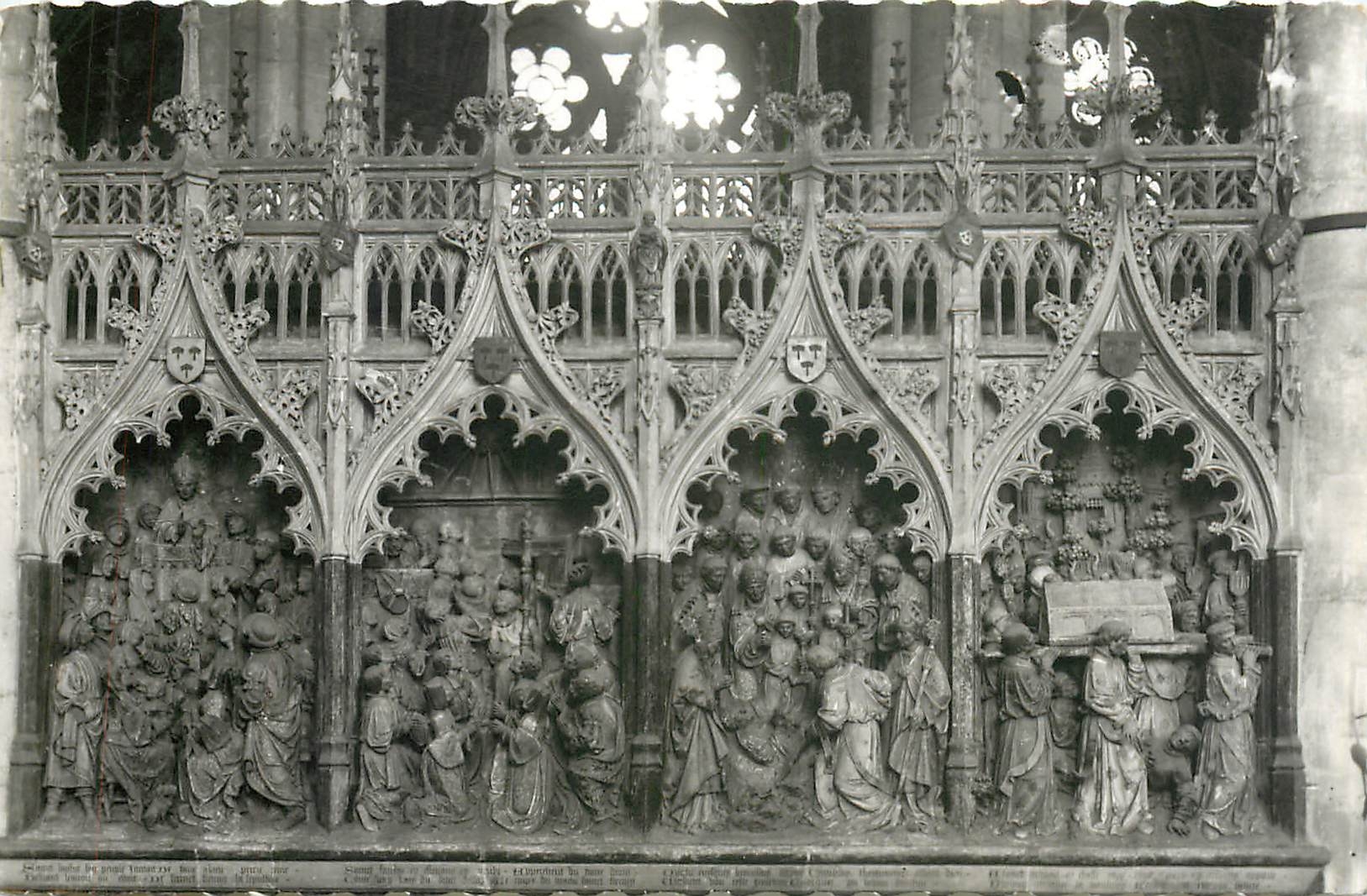 CPA Amiens Somme la Cathedrale Vie de Saint Firmin 1er eveque d'Amiens Cloture du Choeur 1528 2 Grou