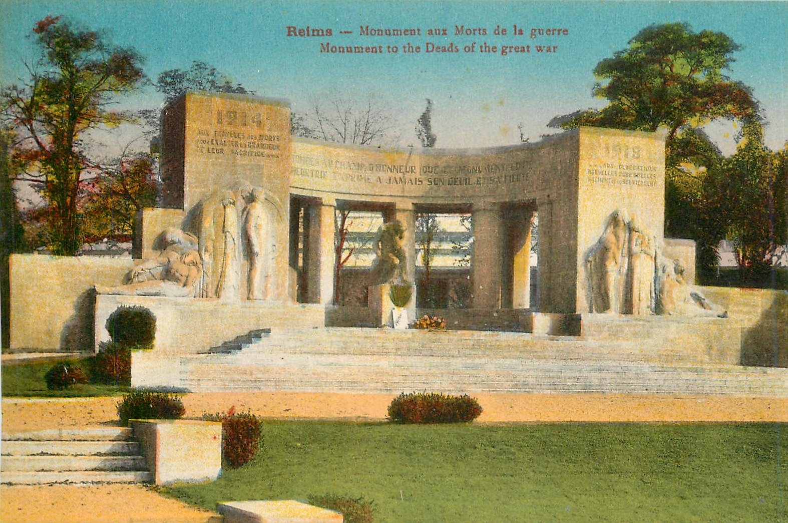 CPA Reims Monument aux Morts de la guerre 