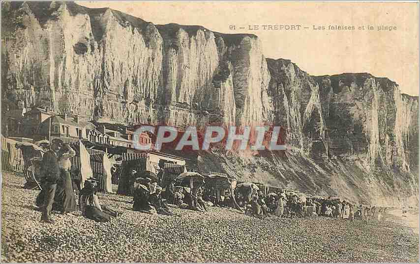 CPA Le Treport les falaises et la plage 