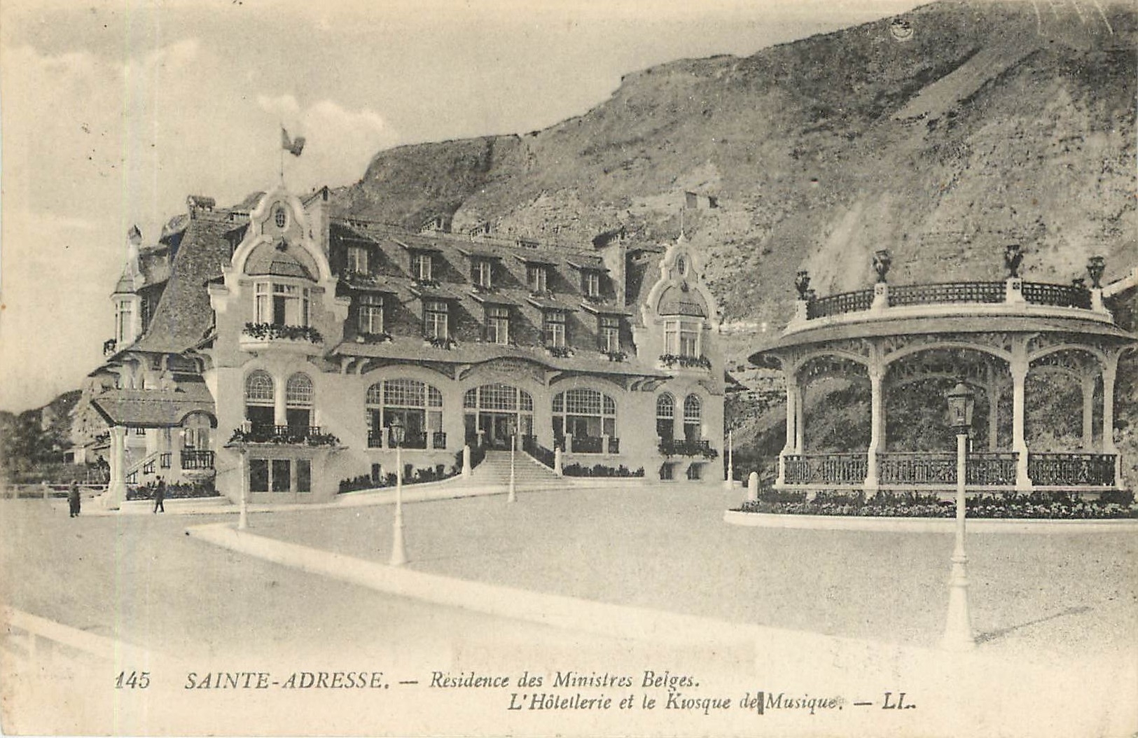 CPA Saint Adresse Residence des Ministres Belges l'Hotellerie et le Kiosque de Musique 
