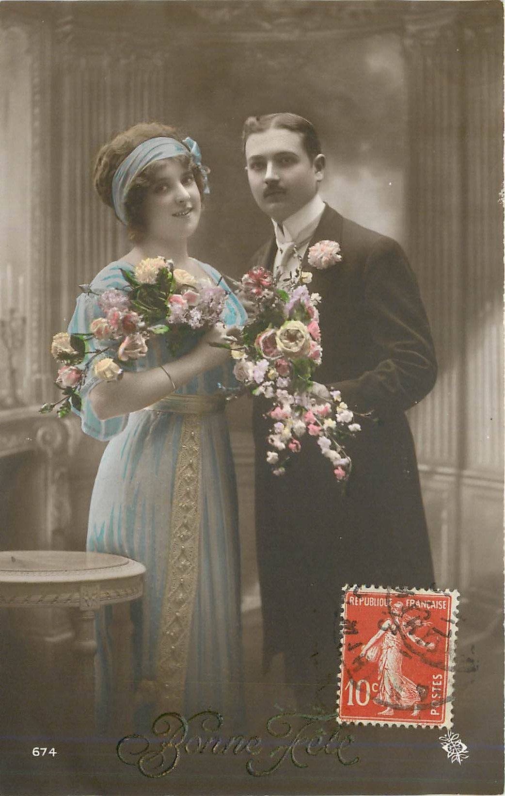 Couple en tenue de fête — 674 — Bonne Kèle