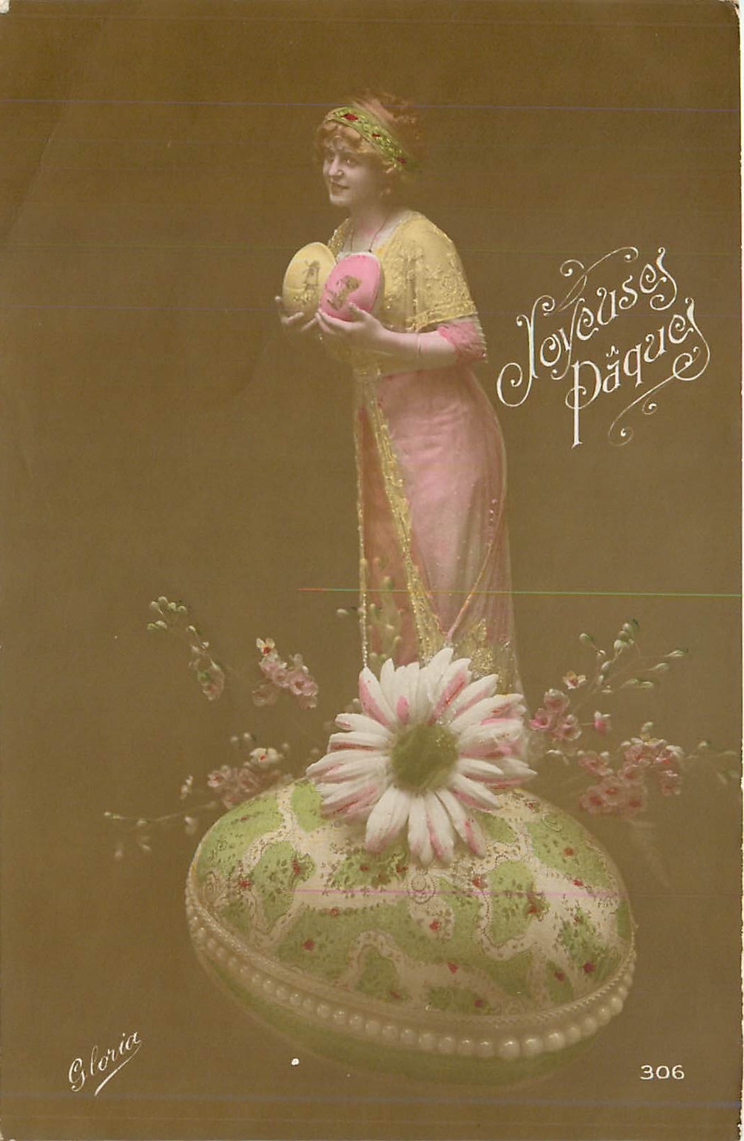 Femme tenant des œufs de Pâques — Gloria, n° 306