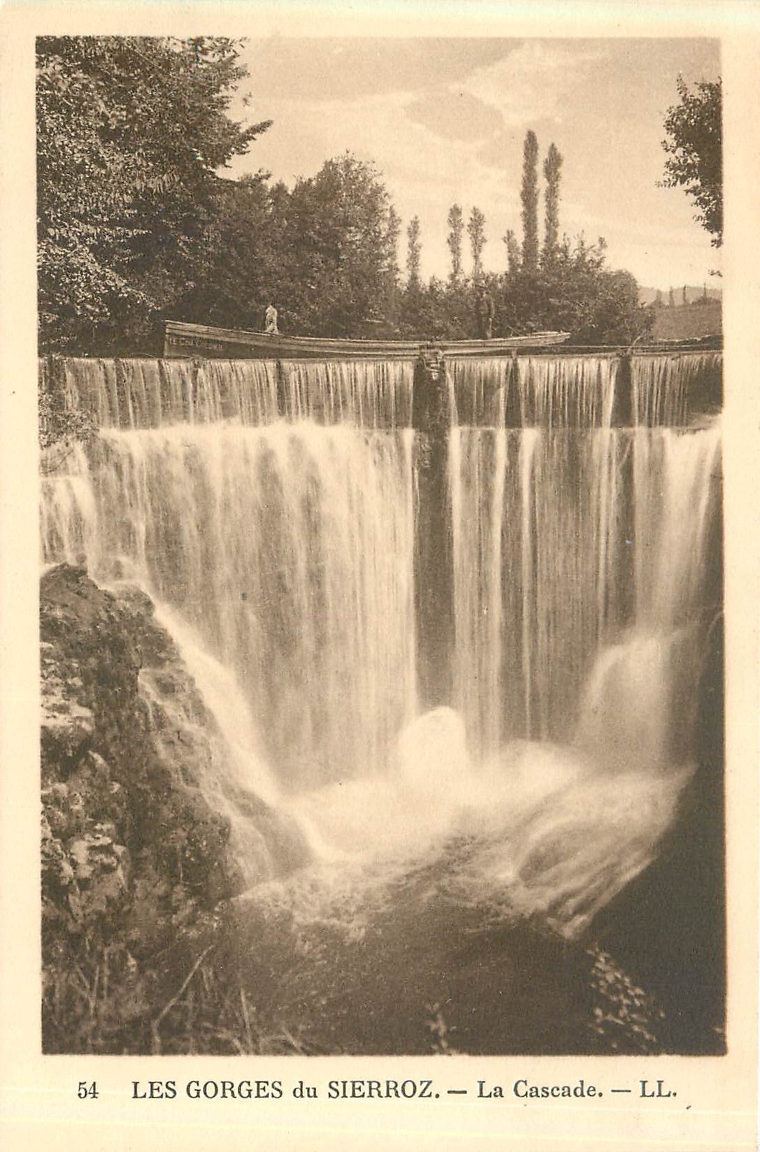 CPA Les Gorges du Sierroz la cascade 