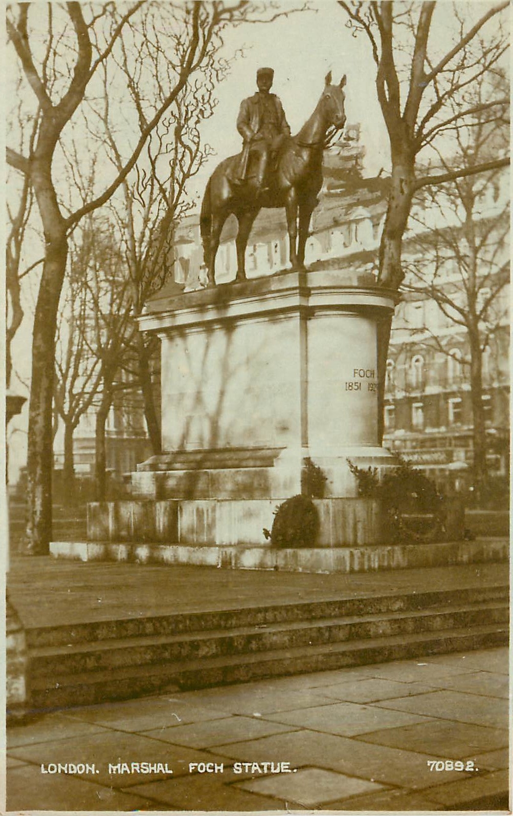 CPA London Marshal Foch Statue 