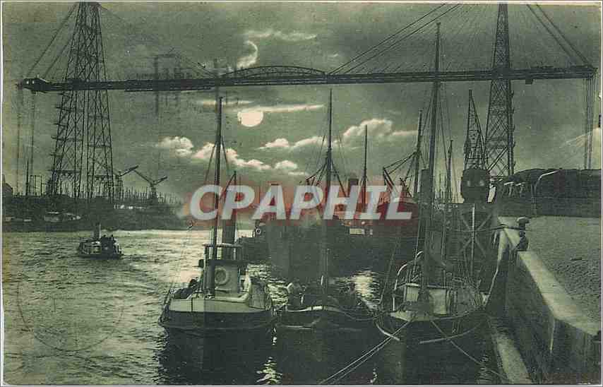 CPA Nantes la nuit vue du port Bateaux