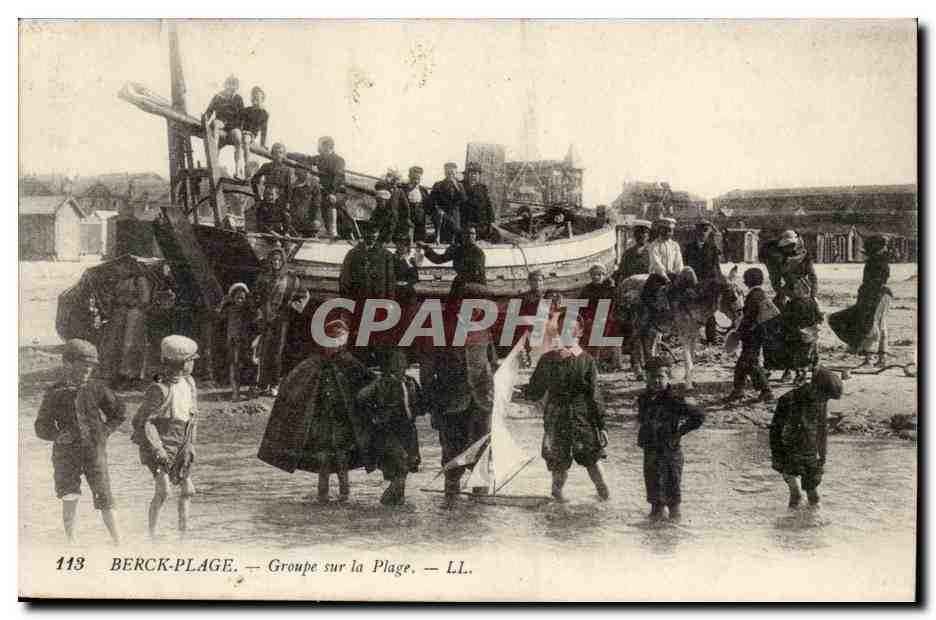 Berck Plage CPA Groupe sur la plage (animee)
