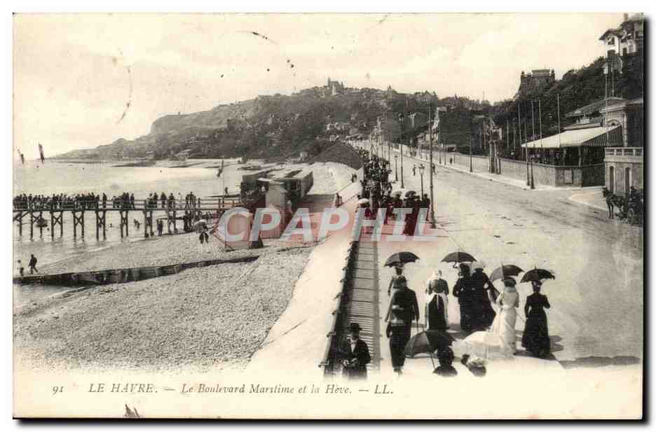 Le Havre CPA Le boulevard maritime et la Heve