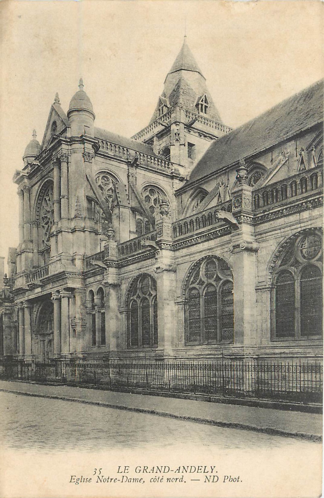 Église Notre-Dame, côté nord — Le Grand-Andely — ND Phot.
