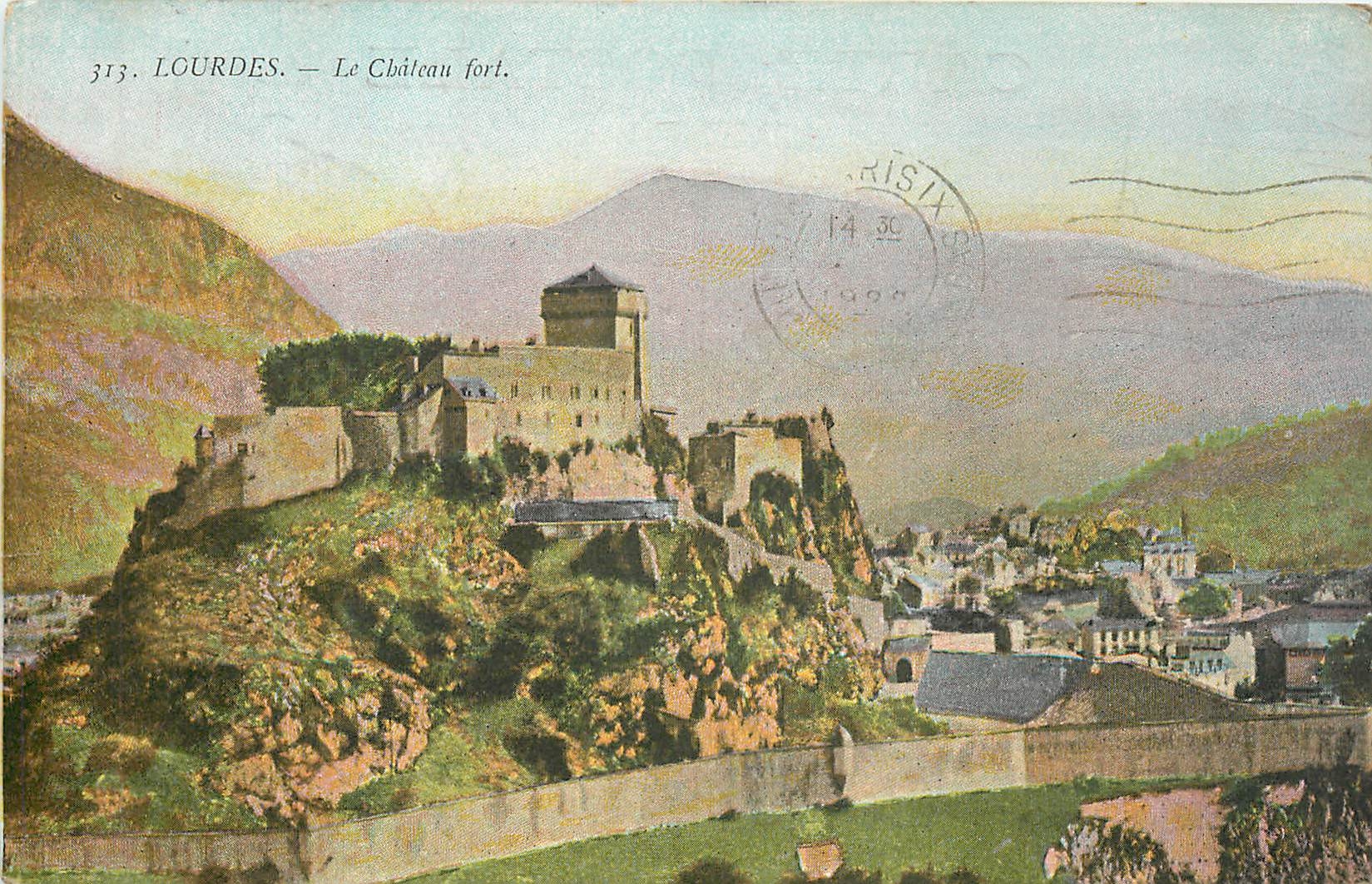 CPA Lourdes le chateau fort 