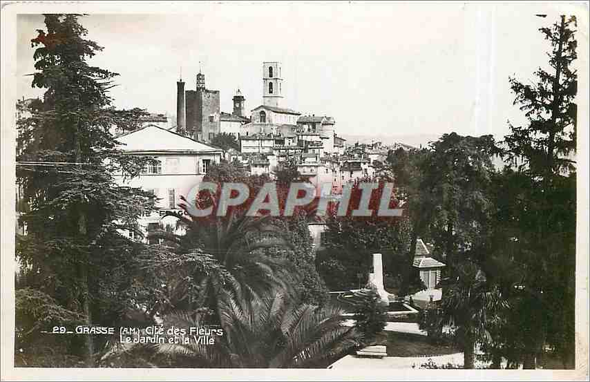 CPA Grasse cite des fleurs le jardin et la ville 
