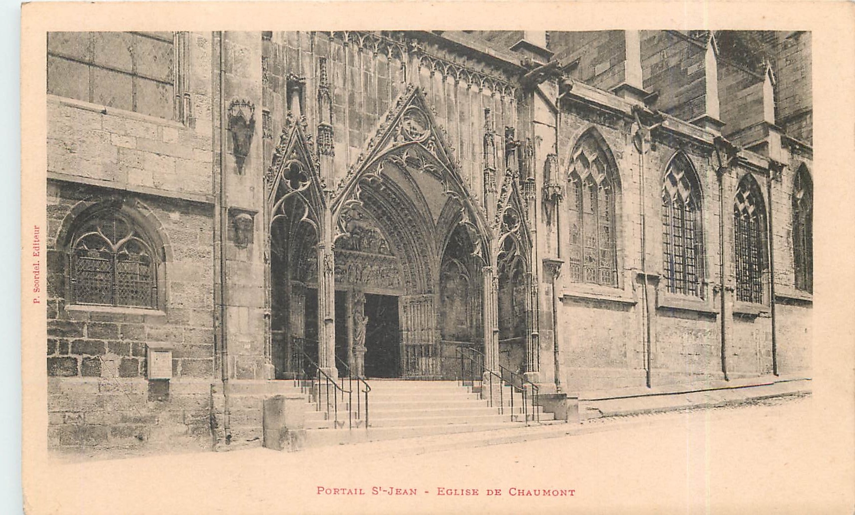 CPA Portail St Jean Eglise de Chaumont 