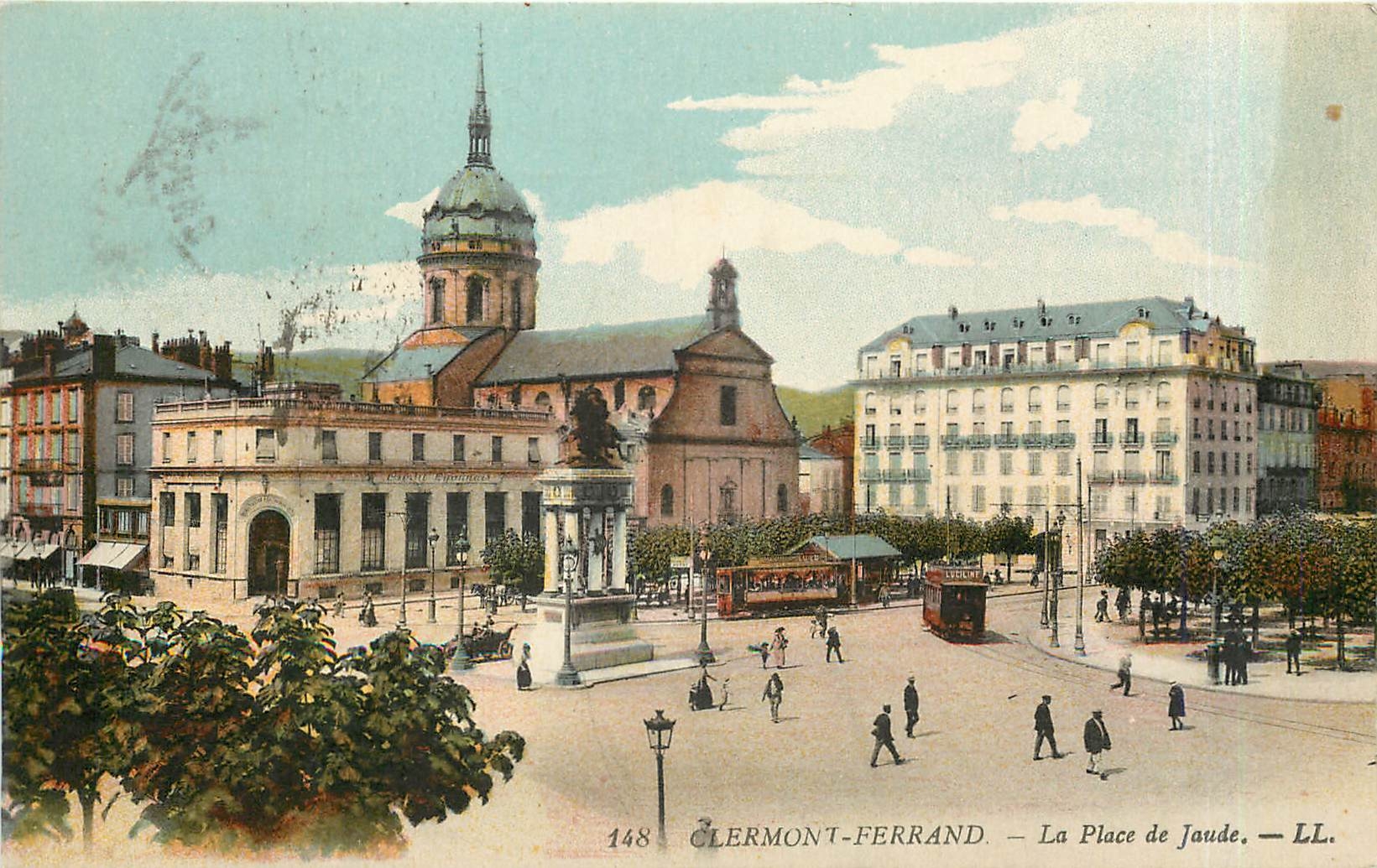 CPA Clermont Ferrand la place de Jaude 