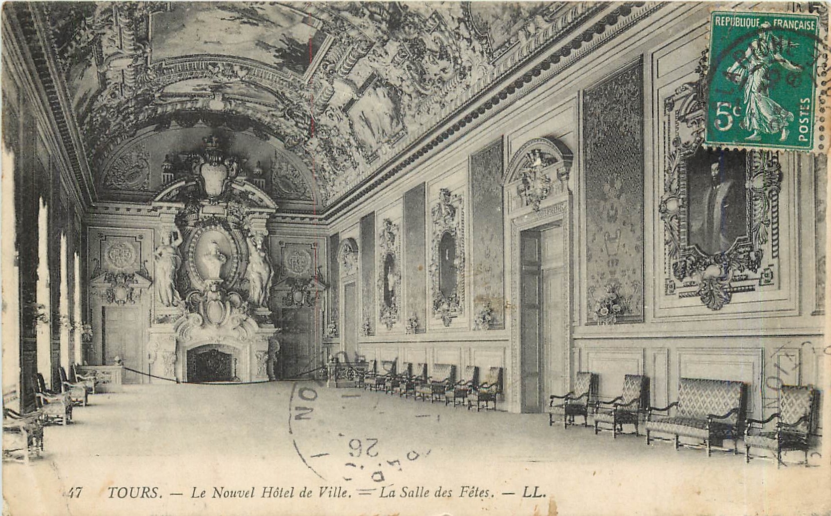 CPA Tours le nouvel hotel de ville la salle des fetes 