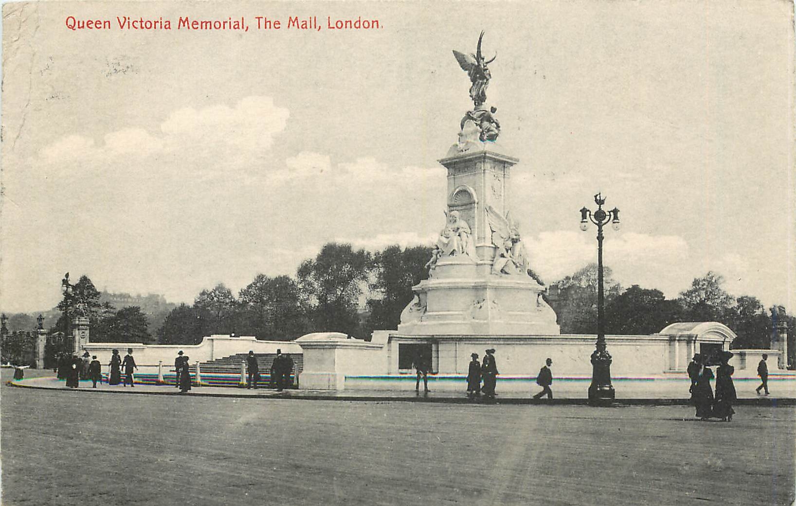 CPA Queen Victoria Memorial The Mail London 